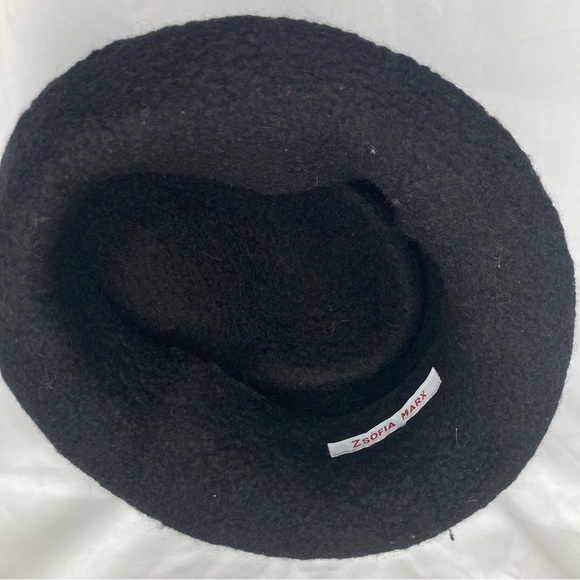 Zsofia Marx wool felted hat - Picture 3 of 3
